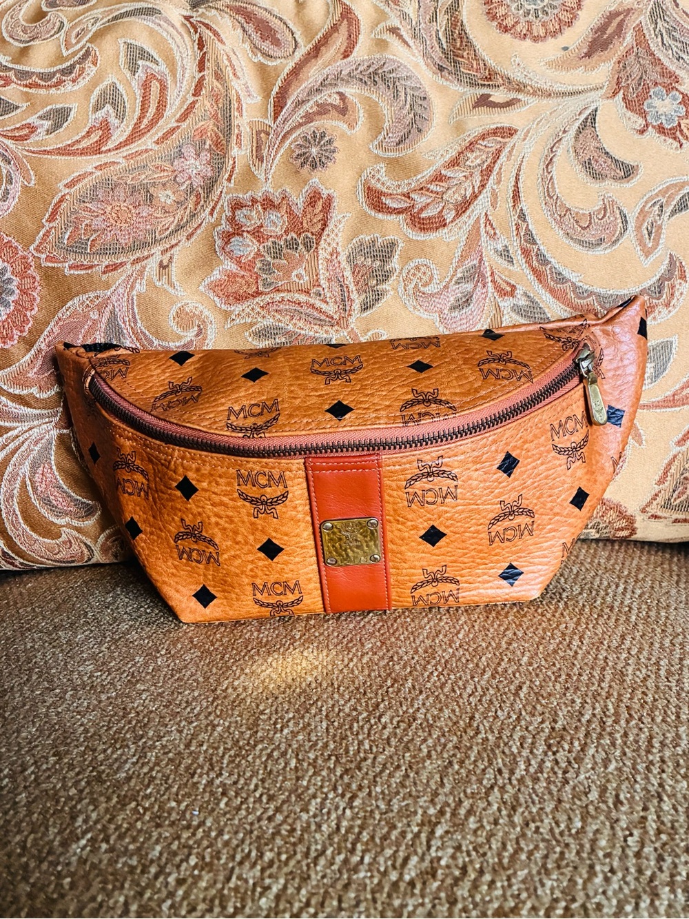MCM bumbag visetos cognac EUC